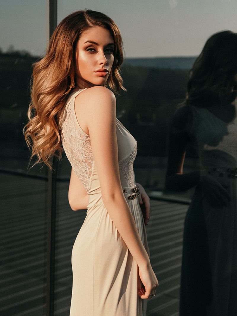 Seductive young woman looking for an adventure in Berlin
